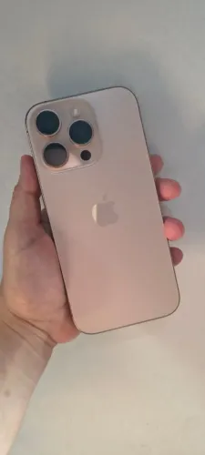 iPhone 16 pro desert 