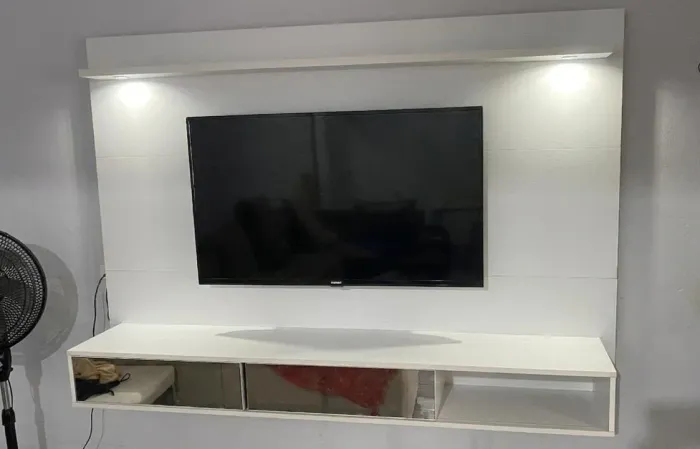 Painel de TV com Led (até 60?)