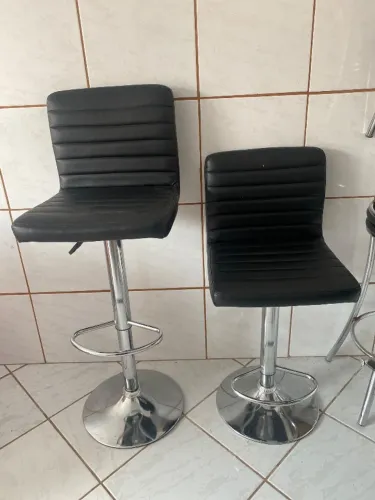 Banqueta alta - Ler anúncio
