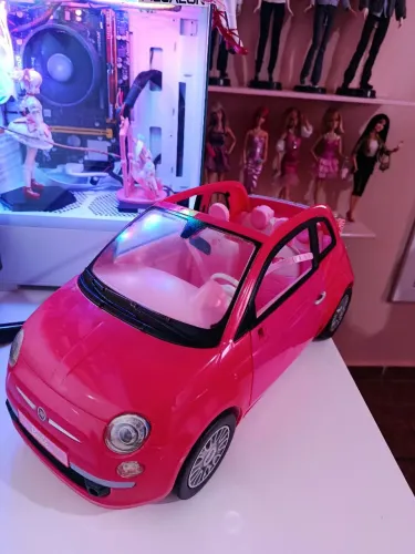 Carro da Barbie Fiat 500 2012