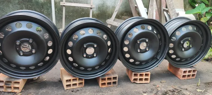 Vendo jogos de rodas de ferro aro15