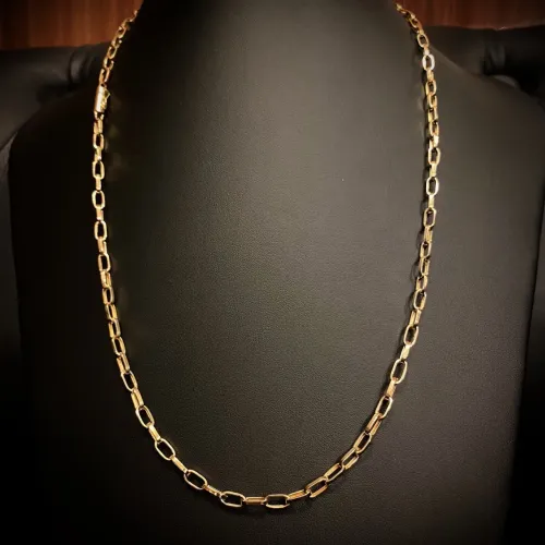 Corrente Cartier Alongada em Ouro 18K 750