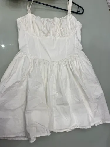 Vestido branco curto 