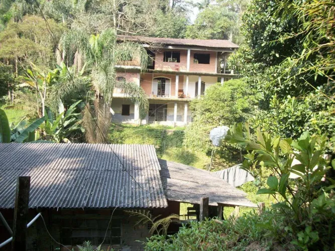 Chácara com 5 dormitórios à venda, 890 m² por R$ 209.880,00 - Jardim Clube de Campo - Sant