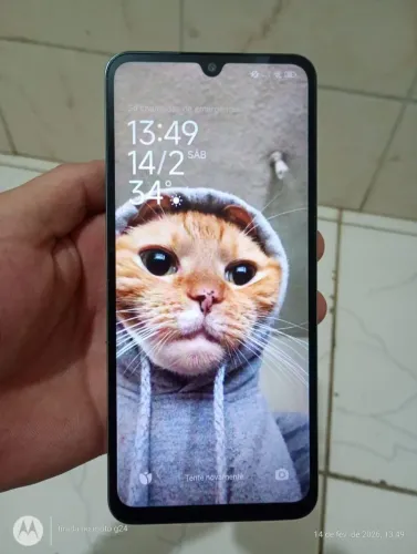 Vendo telefone semi novo poco C75 com NFC 256 GB de memória tudo funcionando 