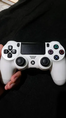 Controle original de PS4