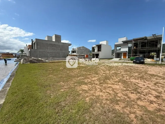 Terreno à Venda no Deltaville, Biguaçu - SC | Cond. Blue