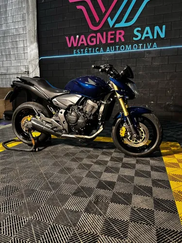 Honda cb600f possui chave reserva moto quitada em dia