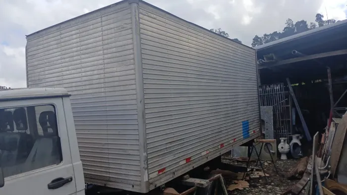 `Baú de Alumínio 4,50m x 2,20m x 2,10m para Caminhão 3/4