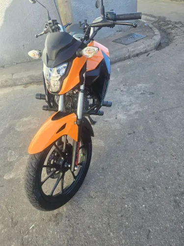 Vendo moto com titan 160