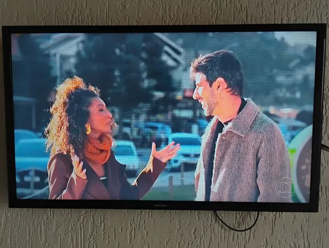 Televisão Samsung 32 smart