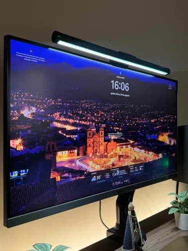 Monitor Samsung 4K UHD - 28?