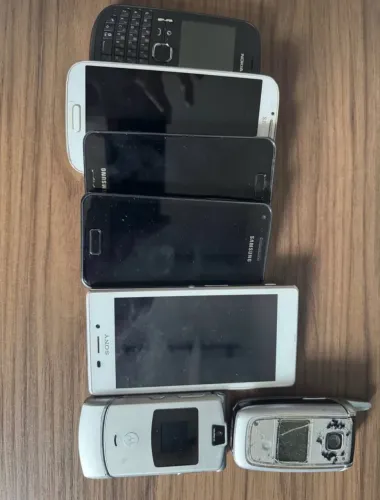 Celulares/ com defeito 