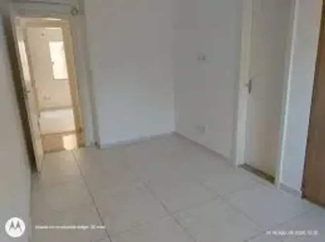 Alugo dois quartos