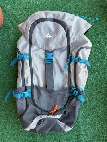 Mochila quéchua forclaz 50 litros nunca usada