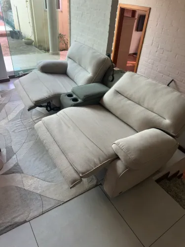 SOFÁ VITTORIO ELÉTRICO - 2 LUGARES | COMPLETO