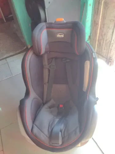 Cardeirinha Chicco segunda mão