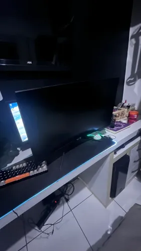 Monitor Gamer Level Elite Curvo 27" 240 Hz - Com defeito