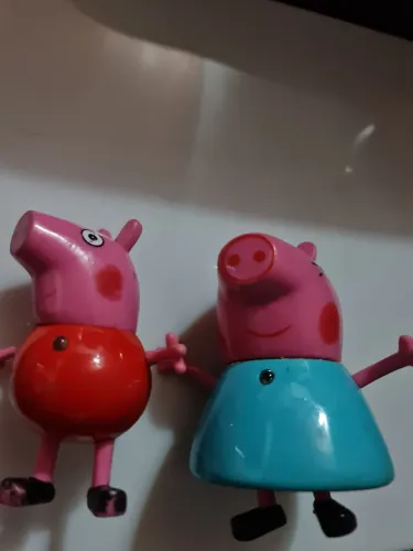 Peppa Pig e seu irmão.  Cod 05