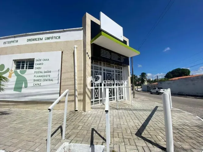Prédio à venda, 243 m² por R$ 1.100.000,00 - Cidade dos Funcionários - Fortaleza/CE