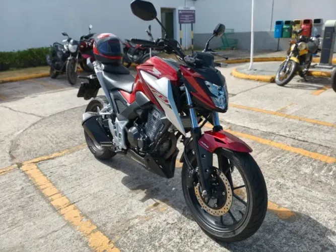 HONDA CB 300F ABS