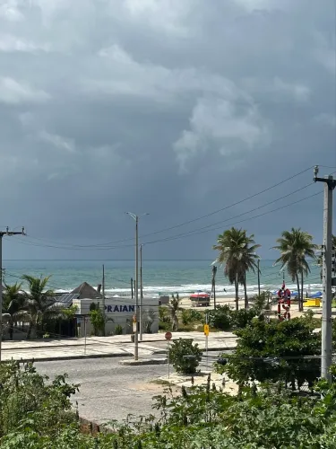 Alugo apartamento frente mar praia do futuro