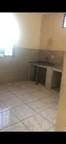 Alugo casa Bonfim toda reformada e pintada..
