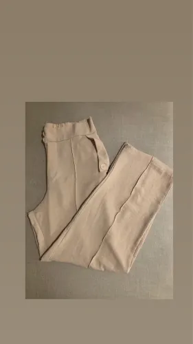 Calça feminina número 42 cor bege