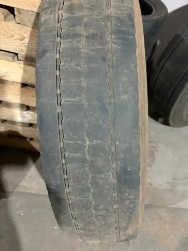 Pneu 900 com roda