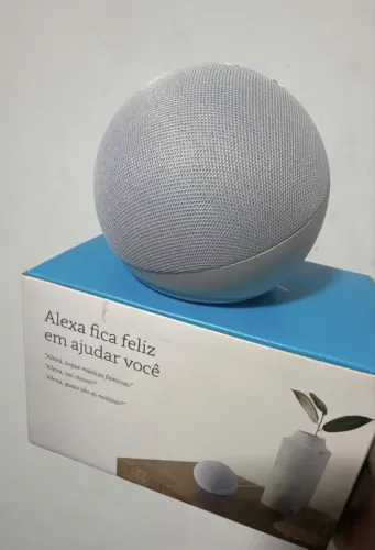 Alexa Echo Dot (geração mais recente) Com suporte de parede!