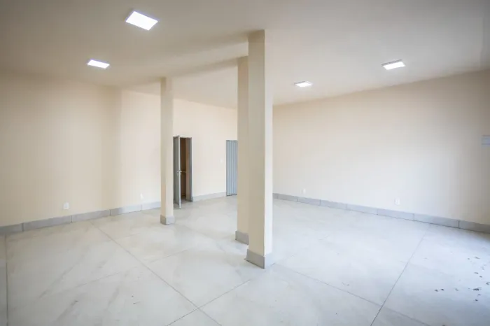 Sala - Praça Wilson Sales, 55m², Setor Nova Suíça, Goiânia-Go.