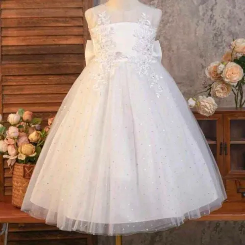 Vestido de noivinha tamanho 4