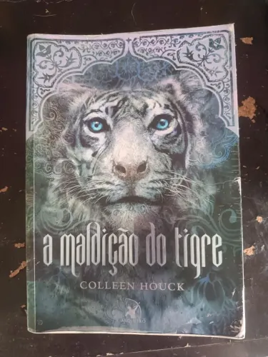Saga de livros A Maldição do Tigre