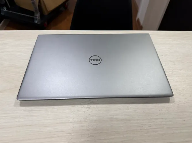 Dell Vostro 15 5510 i7 11ª 16GB SSD 256GB MX450 Full HD
