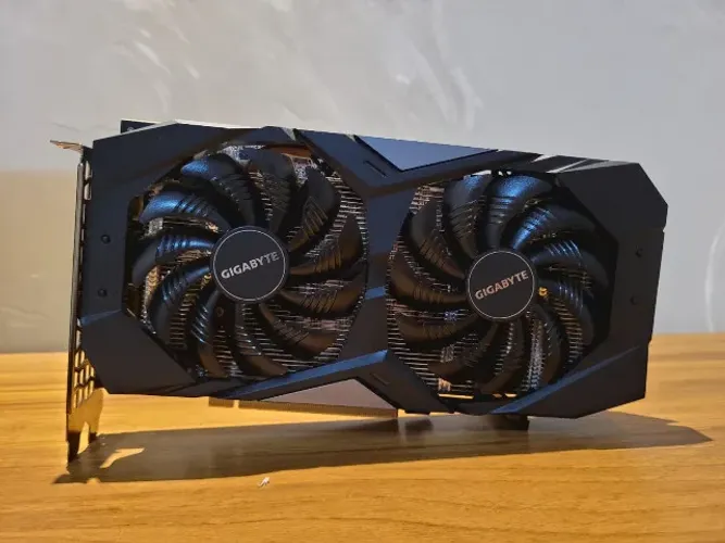 RTX 2060 6gb Gigabyte WindForce