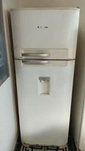 Vendo geladeira 
