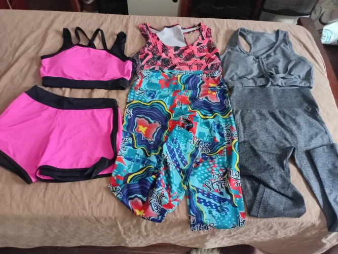 Roupas de academia tam G