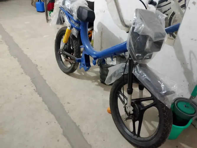 Mobilete sem motor em bom estado de novo top rodas de alumínio banco novo
