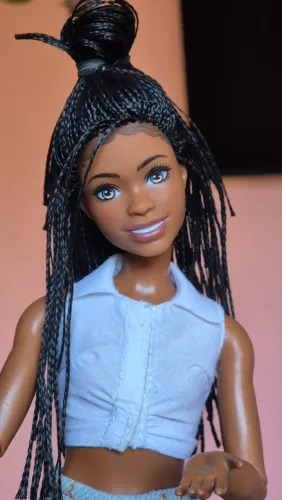 Barbie negra articulada customizada
