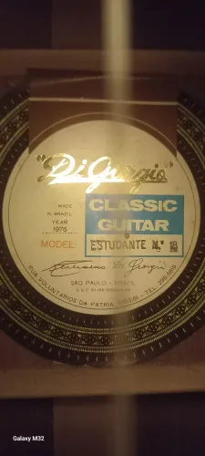 Violão  antigo