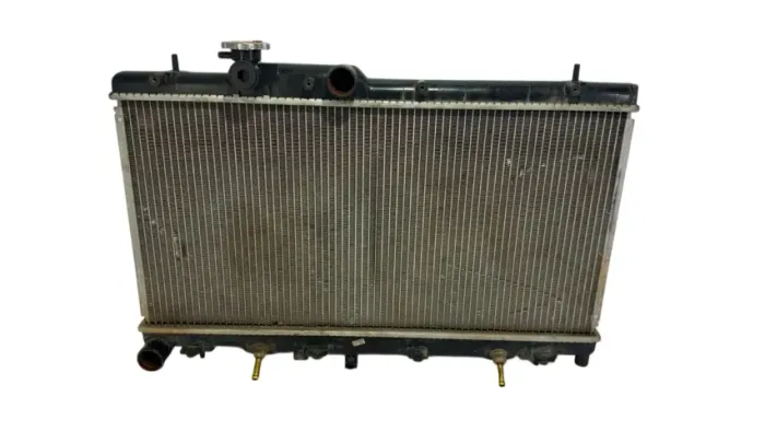 Radiador Subaru Legacy Outback automático 2.0 2.5 anos 00 01 02 03
