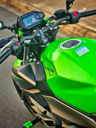 Kawasaki Z-500 2025 Zerada