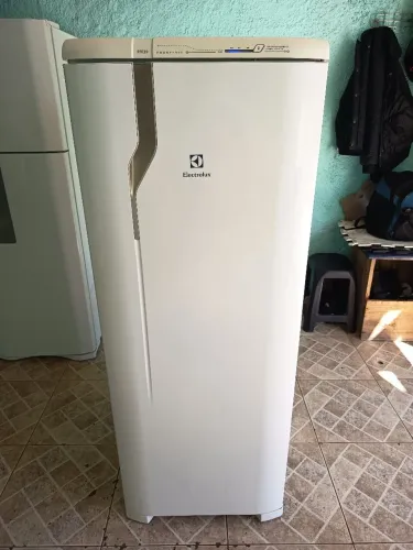 Geladeira Electrolux Frost Free 