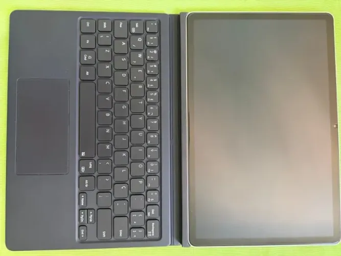 Galaxy Tab S9 5G 256 GB + S Pen - capa-teclado com defeito