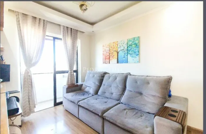 Apartamento com 3 dormitórios, 64 m² e 1 vaga, em Itaquera.