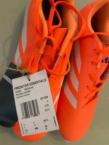 Chuteira society Adidas (nova) 