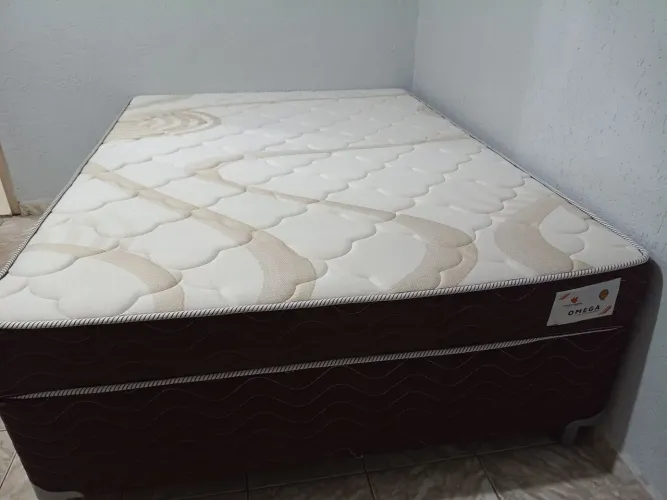 Cama box de molas ensacadas