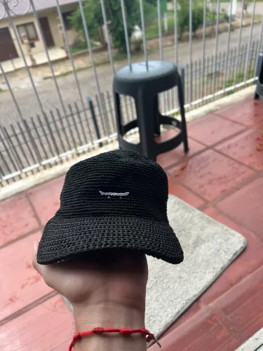 Boné crochê preto - skate logo