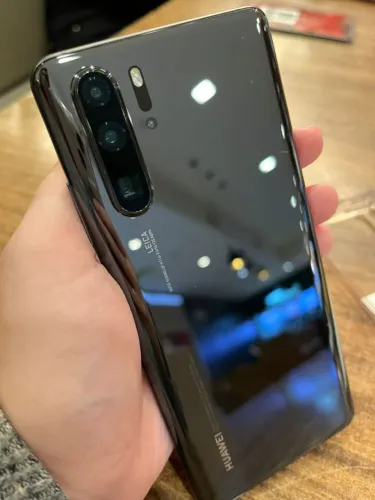 Única dona - Huawei P30 Pro - 256GB