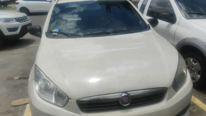 Fiat Grand Siena Essence Dual. 1.6 Flex 16V 2015
